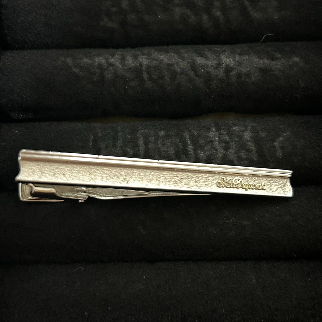 良品】エス・テー・デュポン S.T. Dupont ネクタイピン シルバーカラー