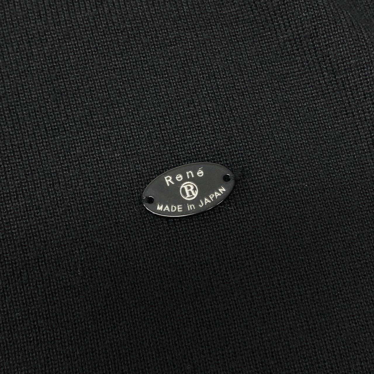 47b4【美品】Rene ルネ ニットカーディガン パフスリーブ ロゴプレート