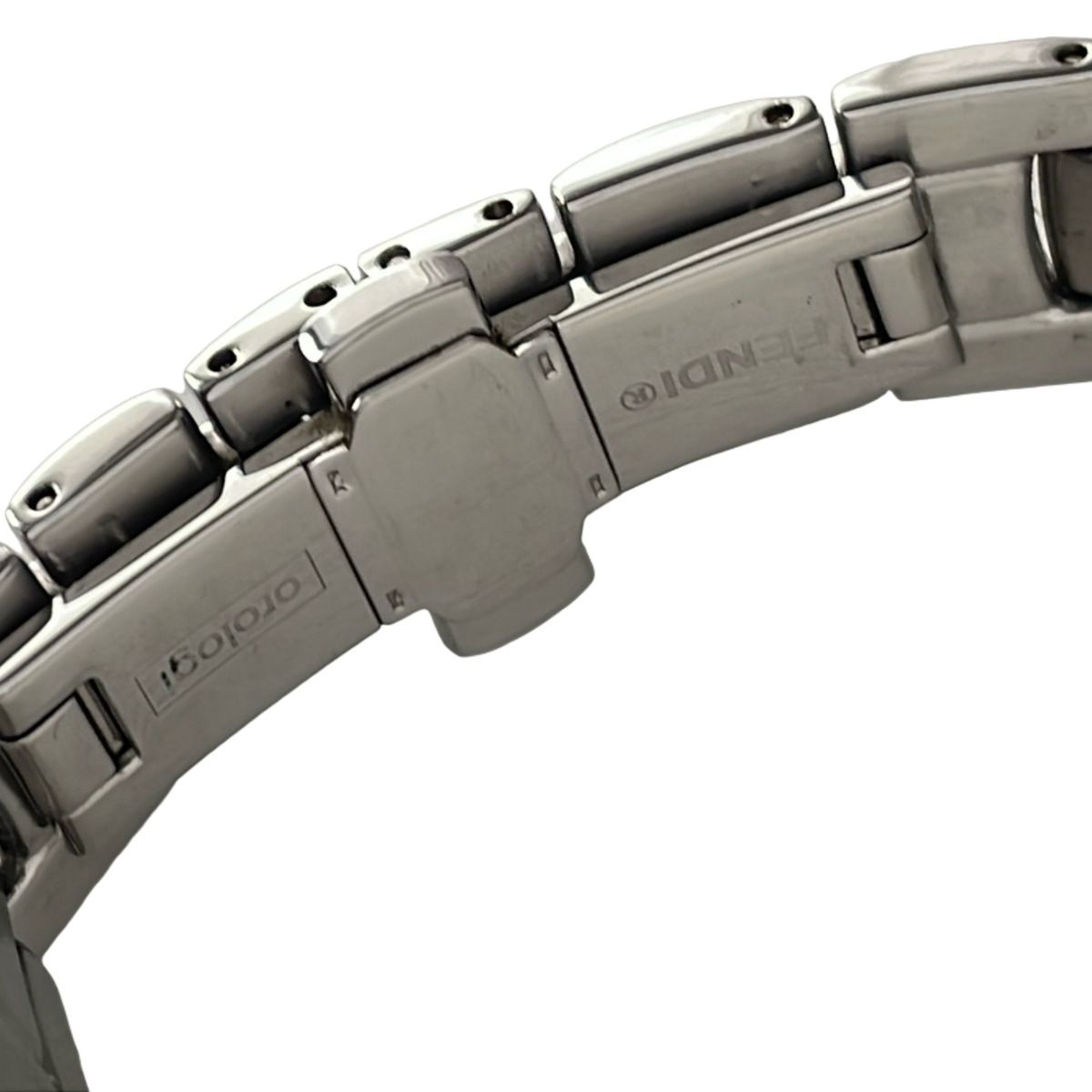 極美品 FENDI フェンディ 210L 腕時計 シルバー 保証カード 稼働品 FENDI(フェンディ) 腕時計美品 210L レディース シルバー - メルカリ