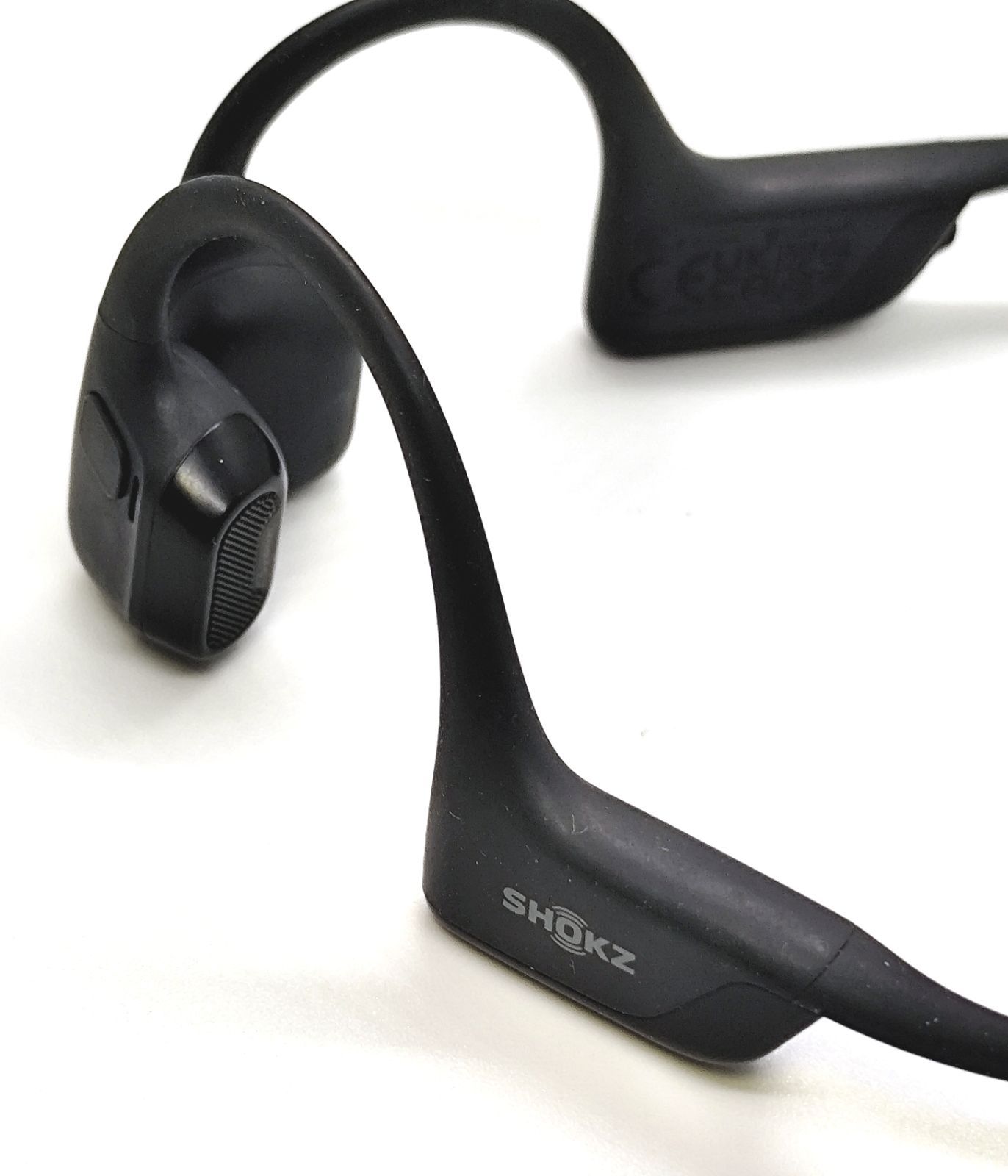 ショックスのOpenRun Pro 2 骨伝導イヤホン中古品⑦ - メルカリ