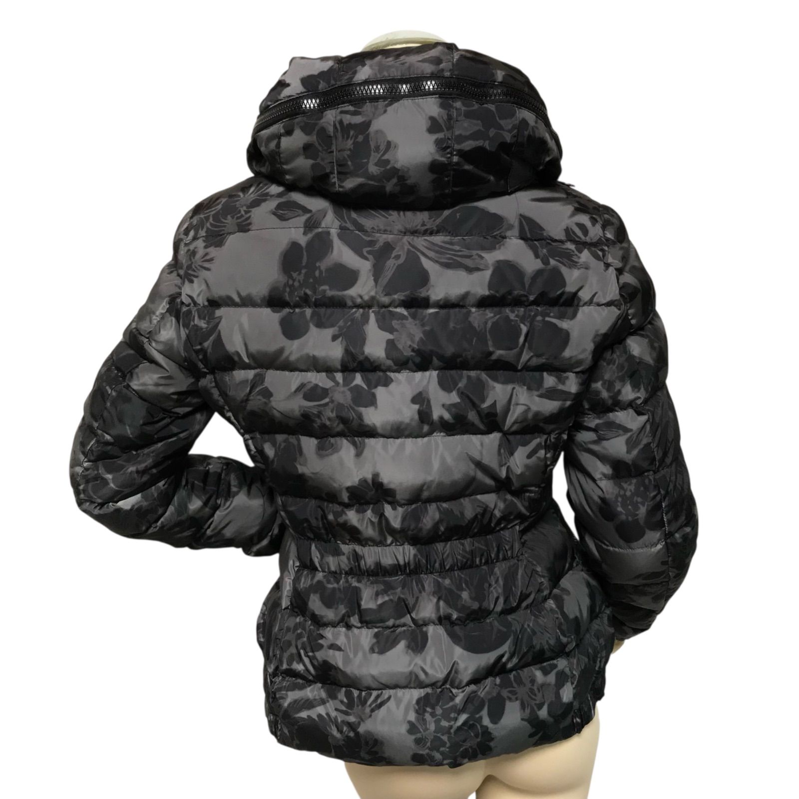 美品☆MONCLER・モンクレール【SANGLIER】レディース ブランドアイコン