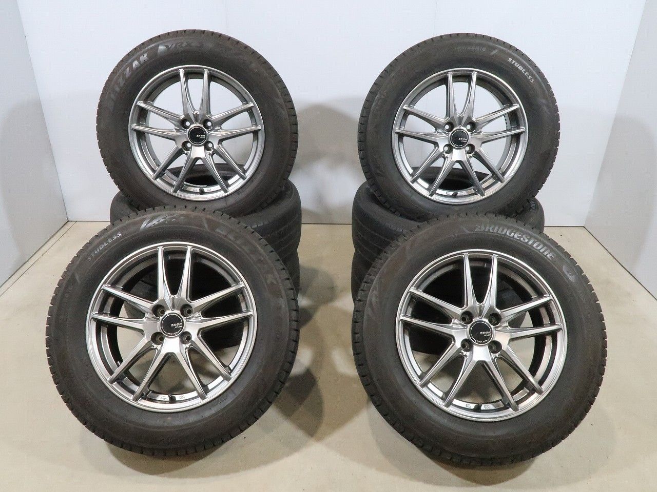 トヨタ ライズ ダイハツ ロッキー 等 4本 社外 16インチ 6J +42 4H