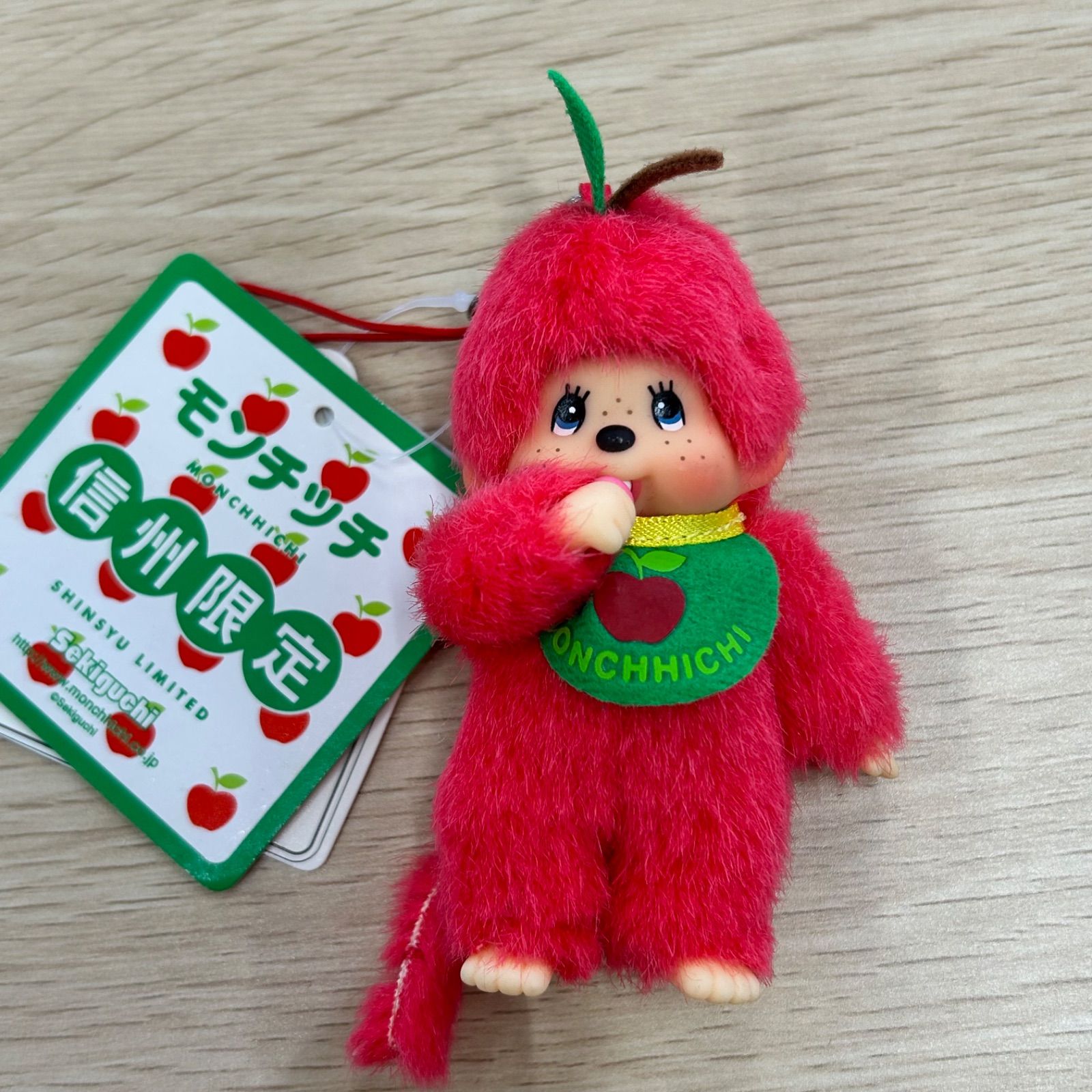 モンチッチ 信州限定 ストラップ りんご 赤 - メルカリ