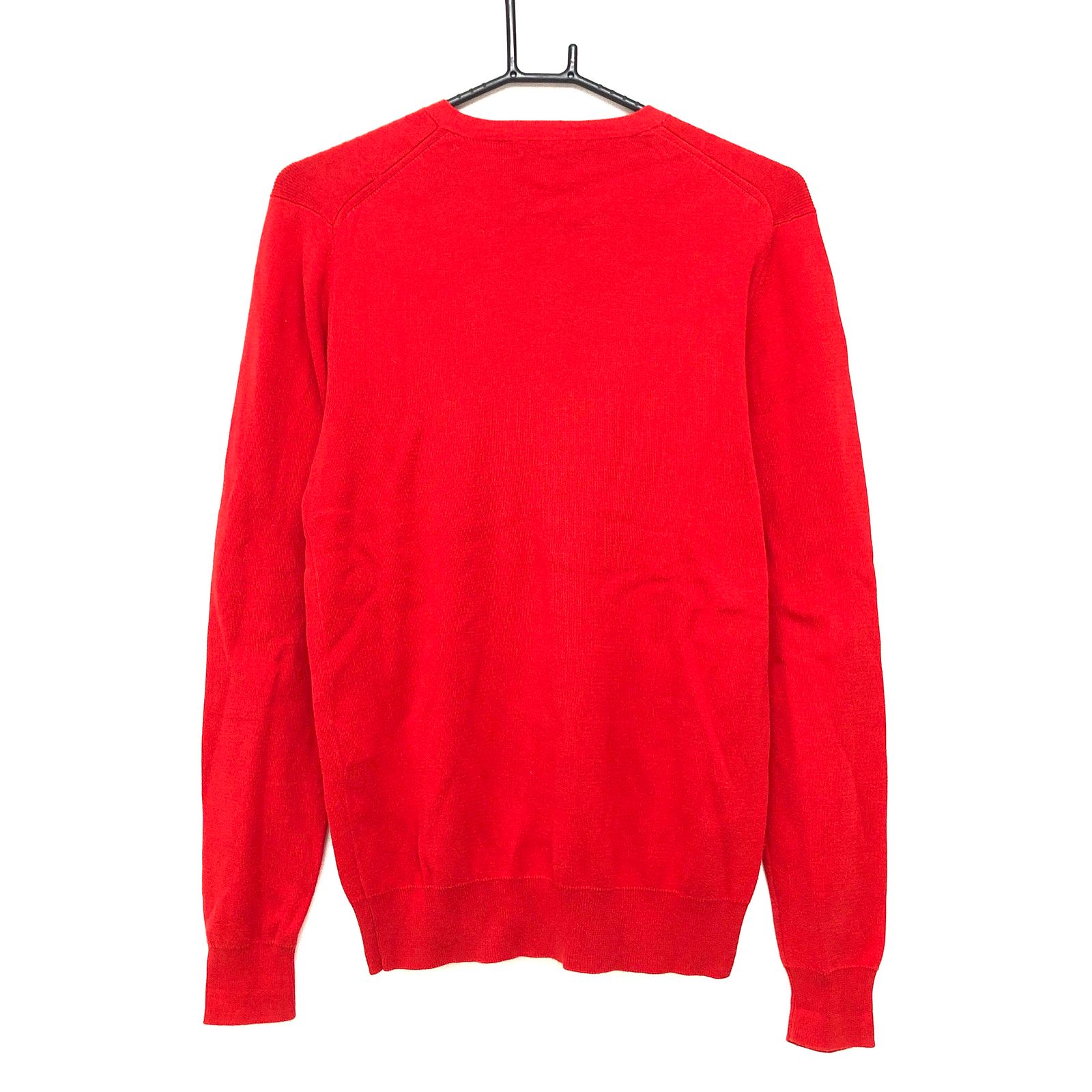 J.LINDEBERG レッド ニットセーター 美品】ジェイリンドバーグ セーター レッド 胸ロゴ 綿100％ Vネック