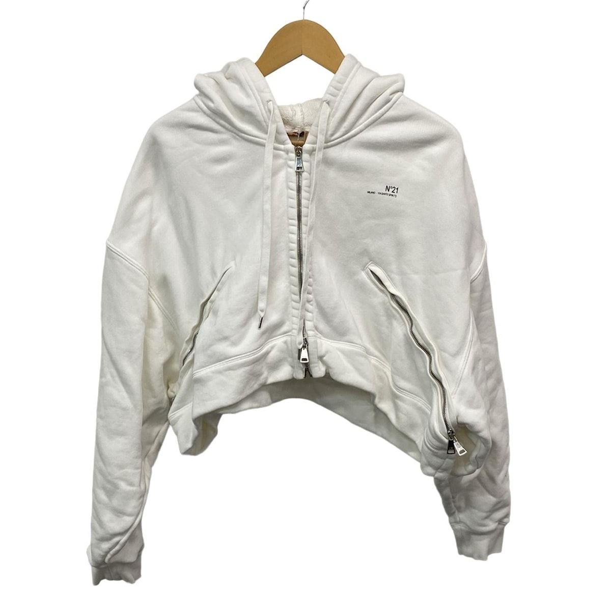 N゜21(ヌメロ ヴェントゥーノ) パーカー サイズM レディース美品 - 白