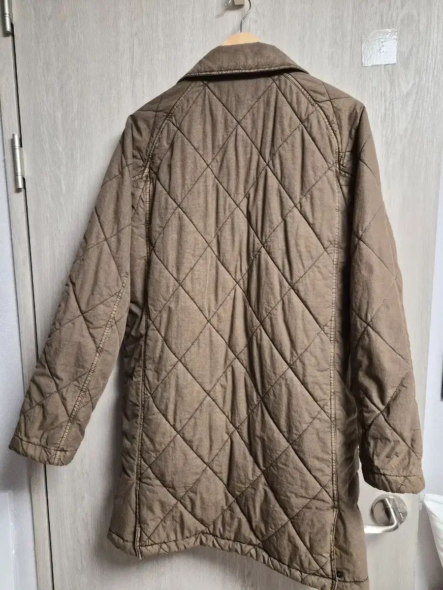 nau キルティング ロング コート カーキ L (新品)