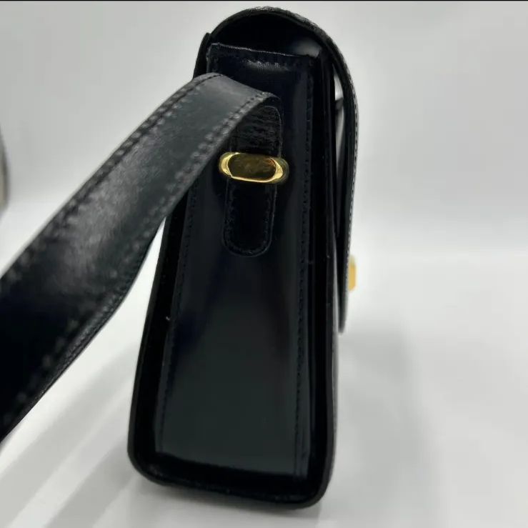 BALLY バリー ショルダーバッグ ゴールド金具 ブラック レザー 斜め