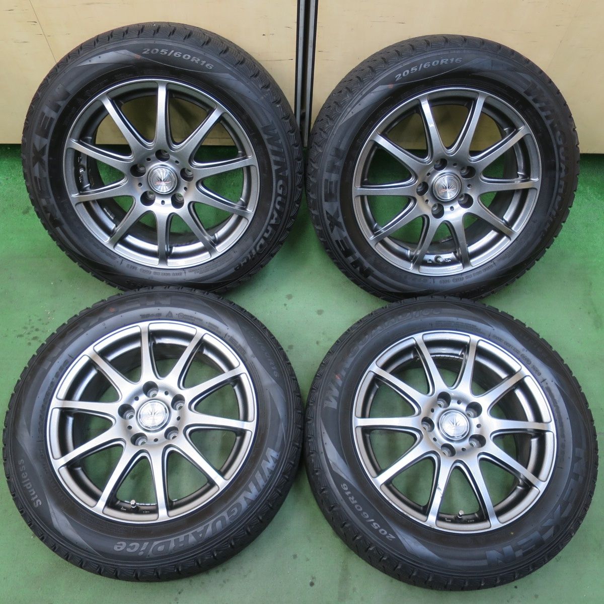 バリ溝！22年！キレイ！9分☆LOXARNY SPORT 205/60R16 スタッドレス