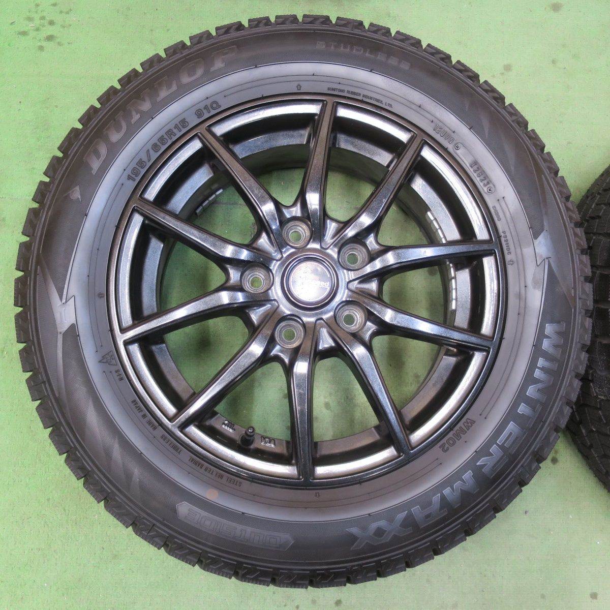 バリ溝！23年！ほぼ10分☆スタッドレス 195/65R15 ダンロップ