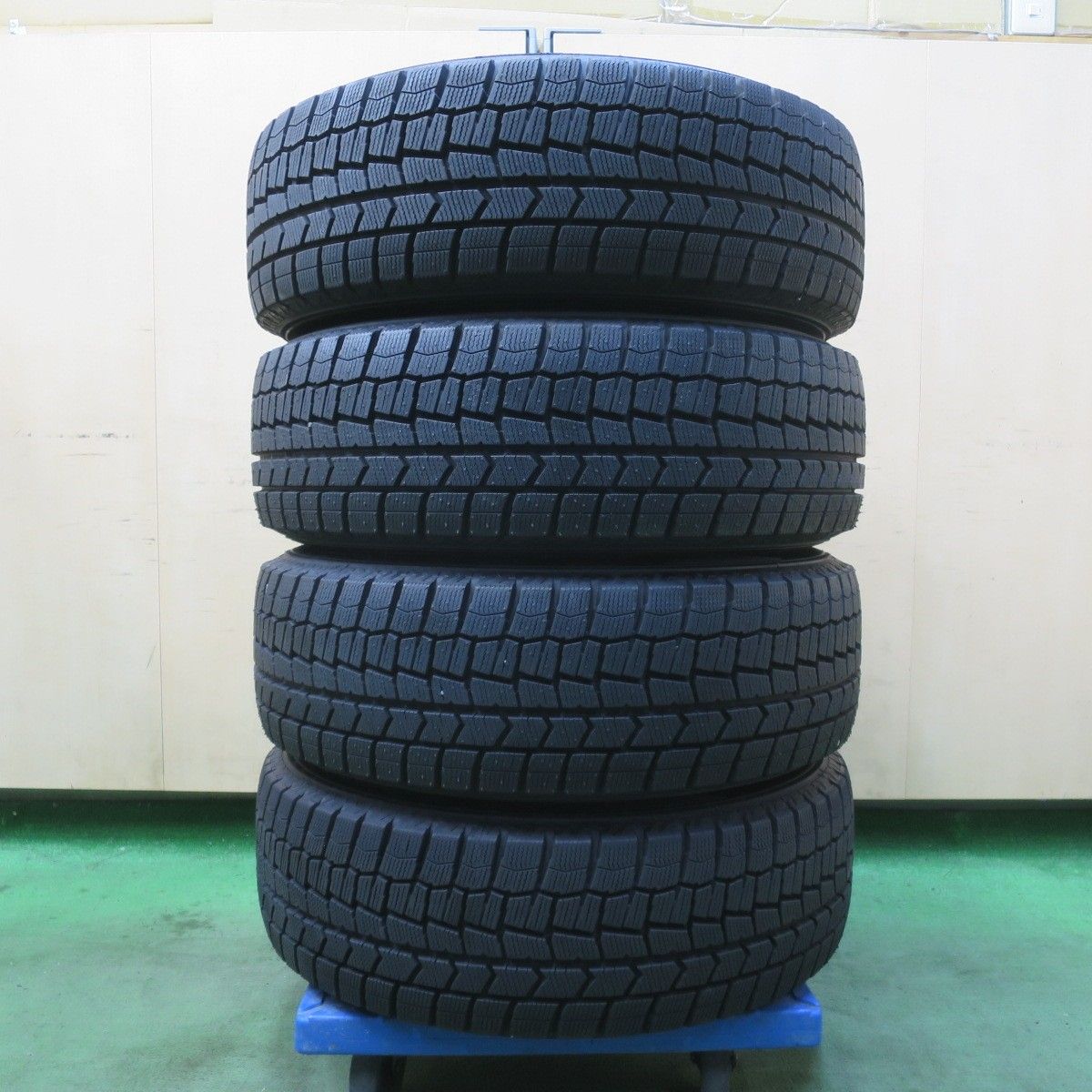 バリ溝！23年！ほぼ10分☆スタッドレス 195/65R15 ダンロップ