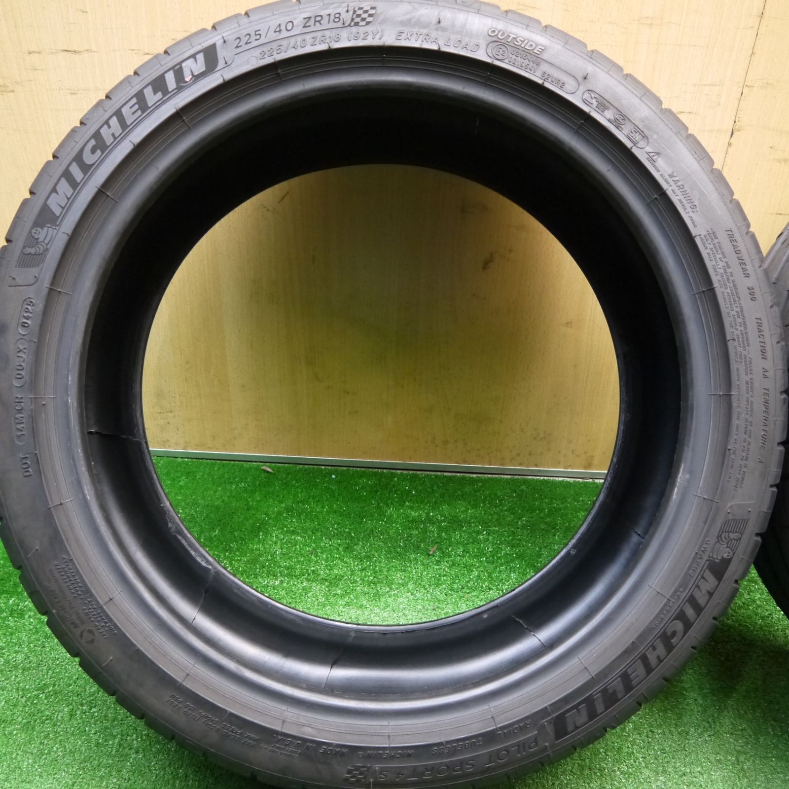 バリ溝！25年！9分☆225/40R18 ミシュラン パイロットスポーツ4 S