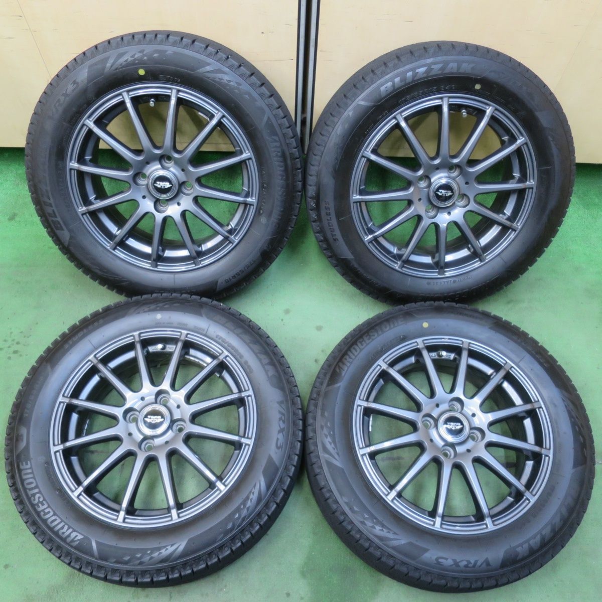 バリ溝！22年！キレイ！9.5分☆スタッドレス 175/65R15 ブリヂストン