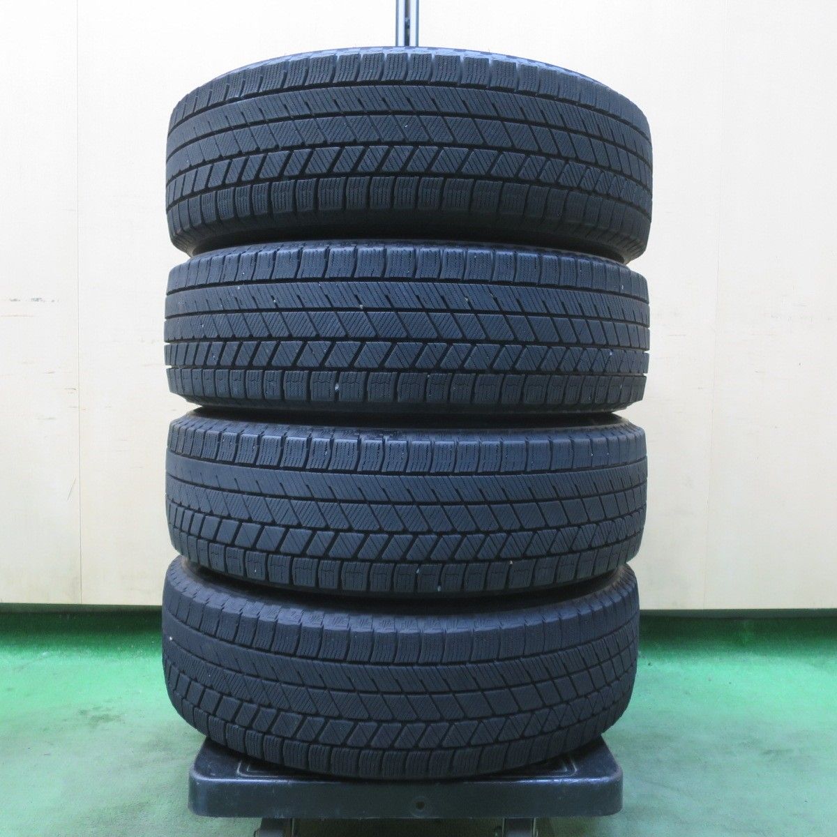 バリ溝！22年！キレイ！9.5分☆スタッドレス 175/65R15 ブリヂストン