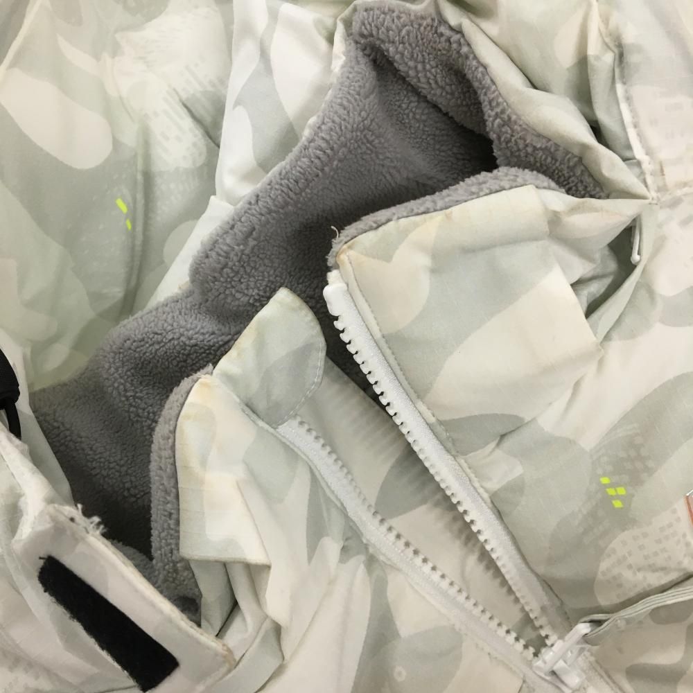 ニューバランスゴルフ 4WAY中綿ジャケット 白×ライトグレー カモフラ柄