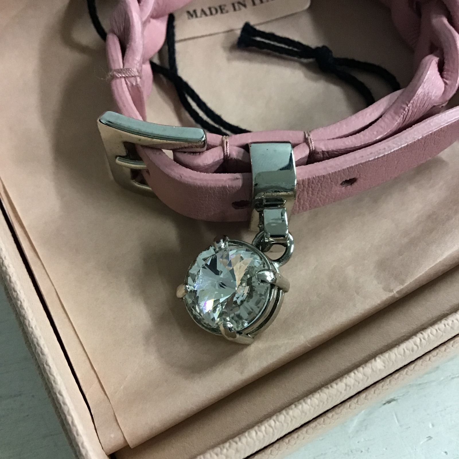 MIU MIU ピンク レザー ブレスレット