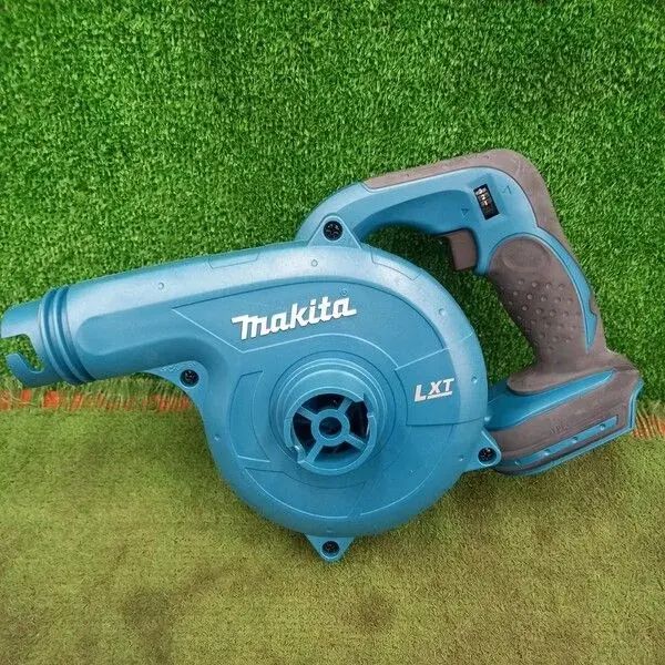 マキタ(Makita) 充電式ブロワ (本体のみ/バッテリー・充電器別売) 18V UB182DZ【リライズ野田愛宕店】【店頭取引限定】【中古品】1点限り早い者勝ち！ 未使用】マキタ 充電式ブロワ UB182DZ【野田愛宕店】 - メルカリ