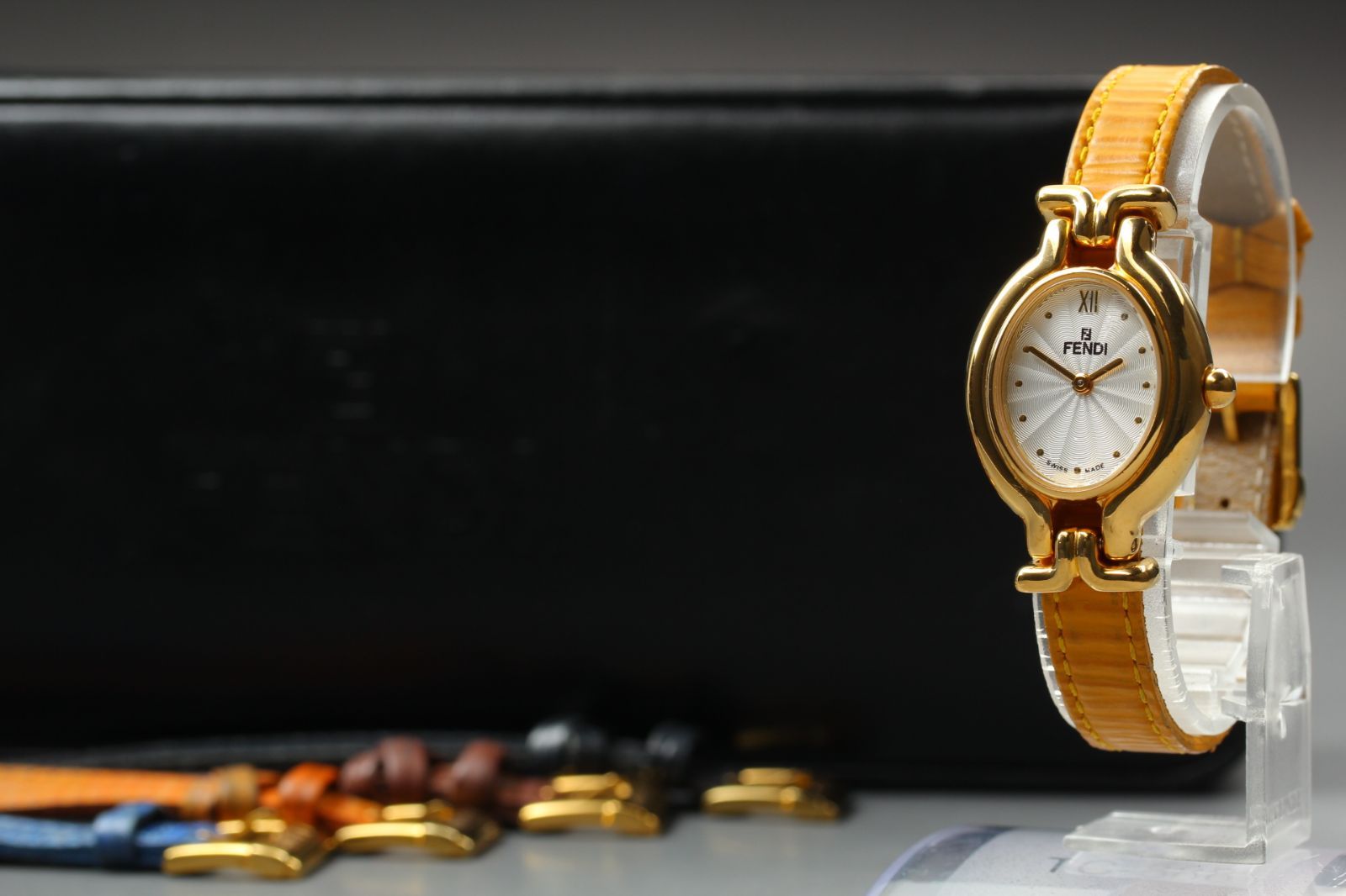 FENDI 640L チェンジベルト 5色 ゴールド レディース クォーツ 腕時計