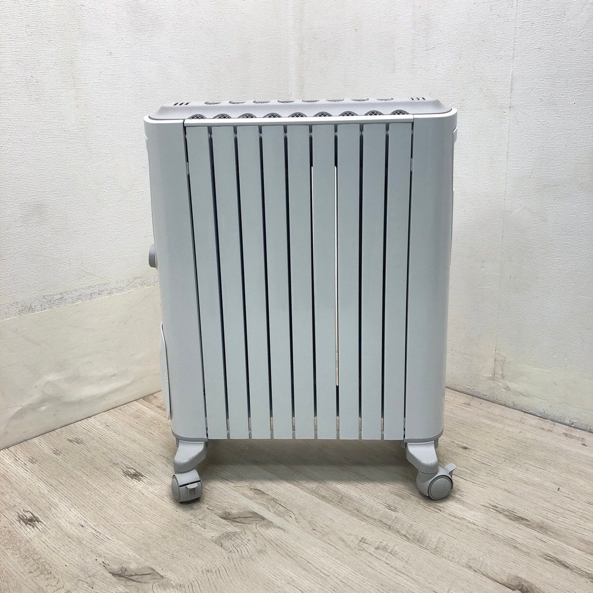 DeLonghi デロンギ ベルカルド オイルヒーター RHJ75V0915-GY シルク