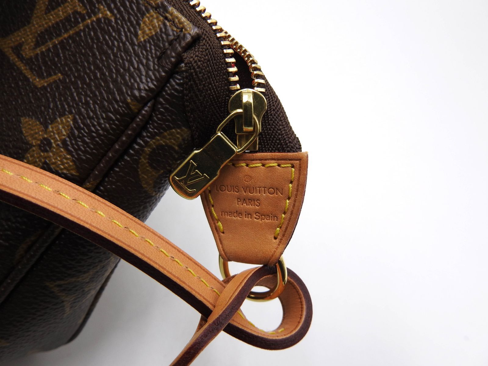 ルイヴィトン モノグラム Vライン ポシェット アクセソワール