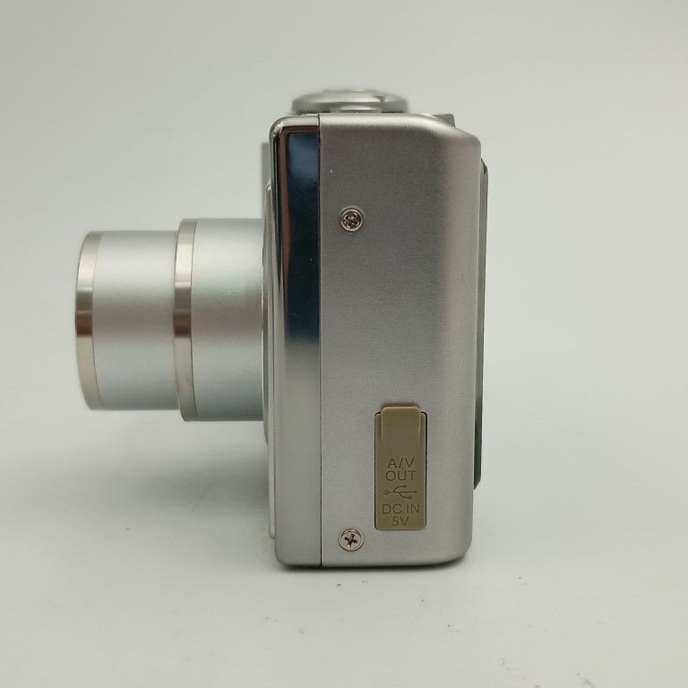 FUJIFILM Finepix F11 Silver コンパクトデジタルカメラ - メルカリ