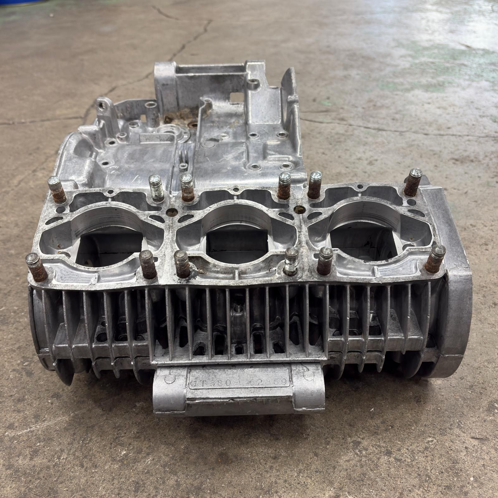 SUZUKI GT380 クランクケース スズキ - メルカリ