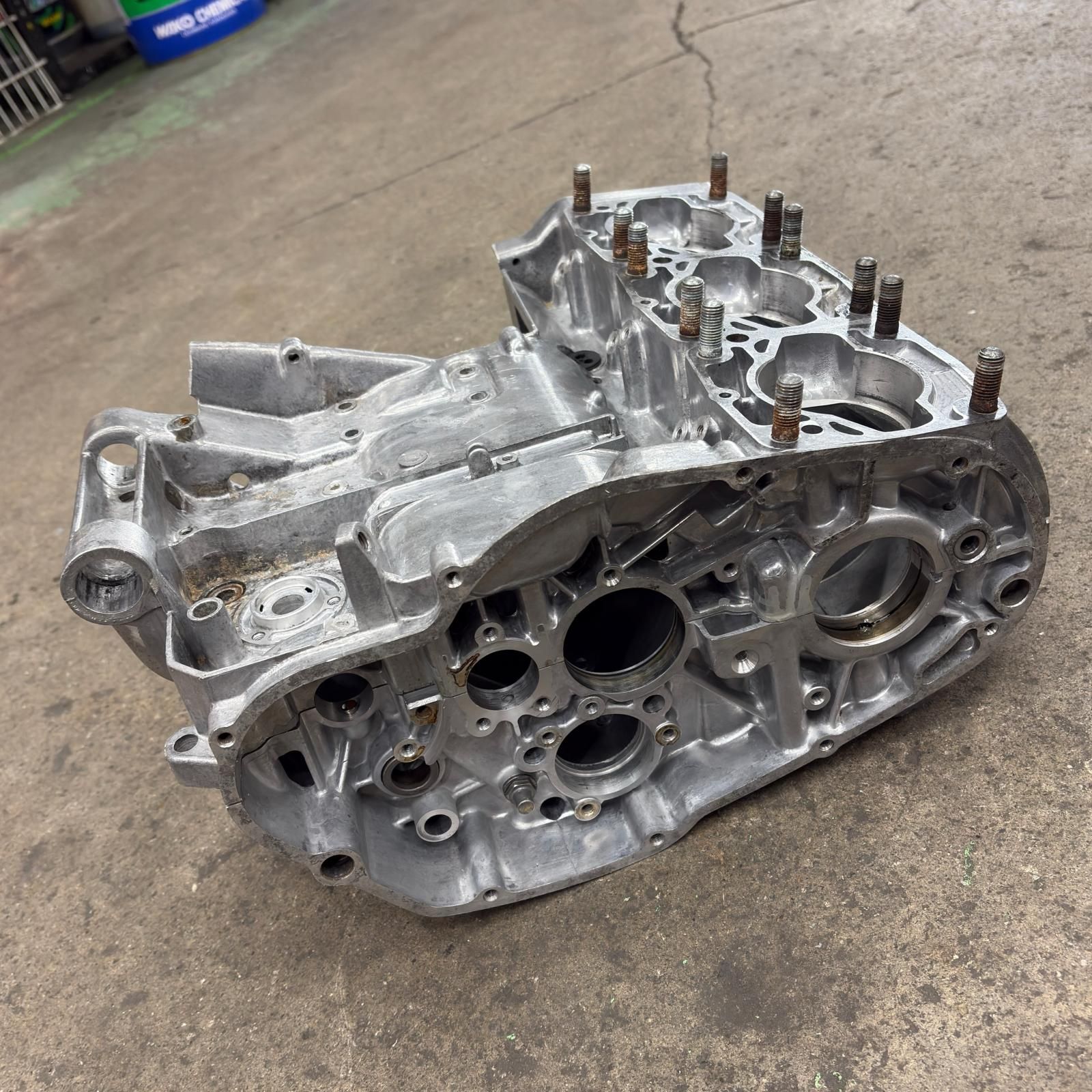 gt380 クランクケース SUZUKI GT380 クランクケース スズキ - メルカリ