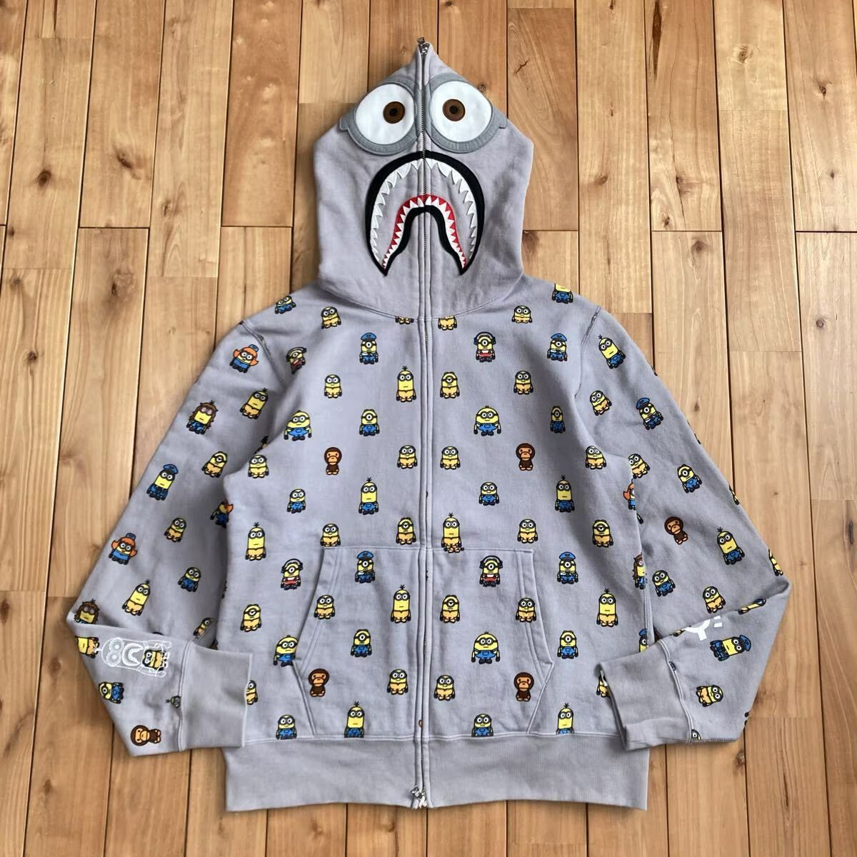 ミニオン シャーク パーカー Mサイズ グレー a bathing ape BAPE 