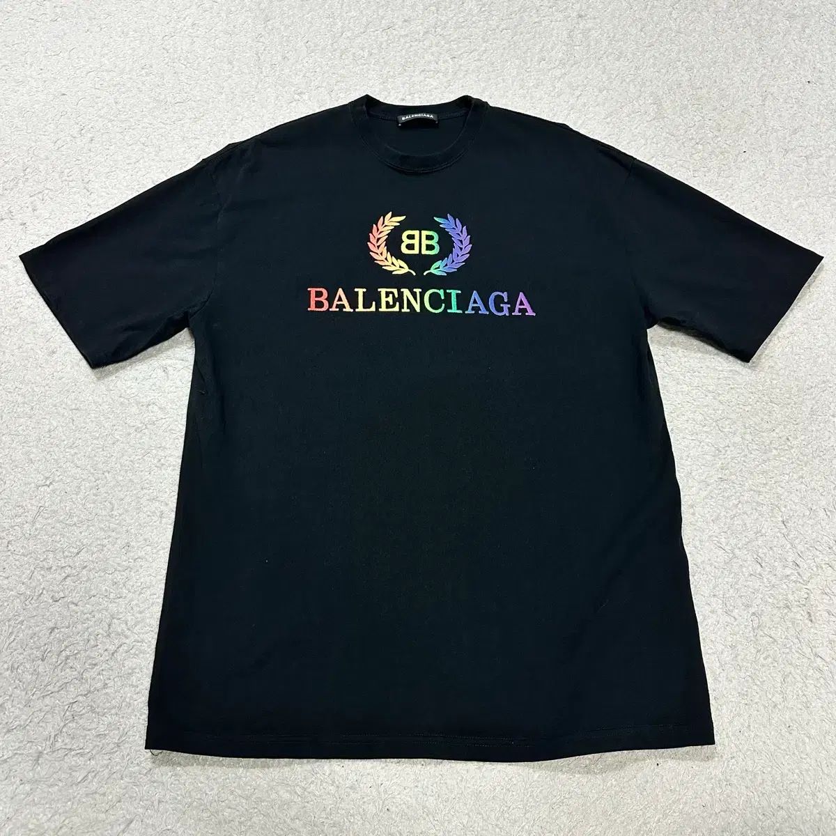 バレンシアガ 月桂樹ロゴ 半袖Tシャツ ブラック S - メルカリ