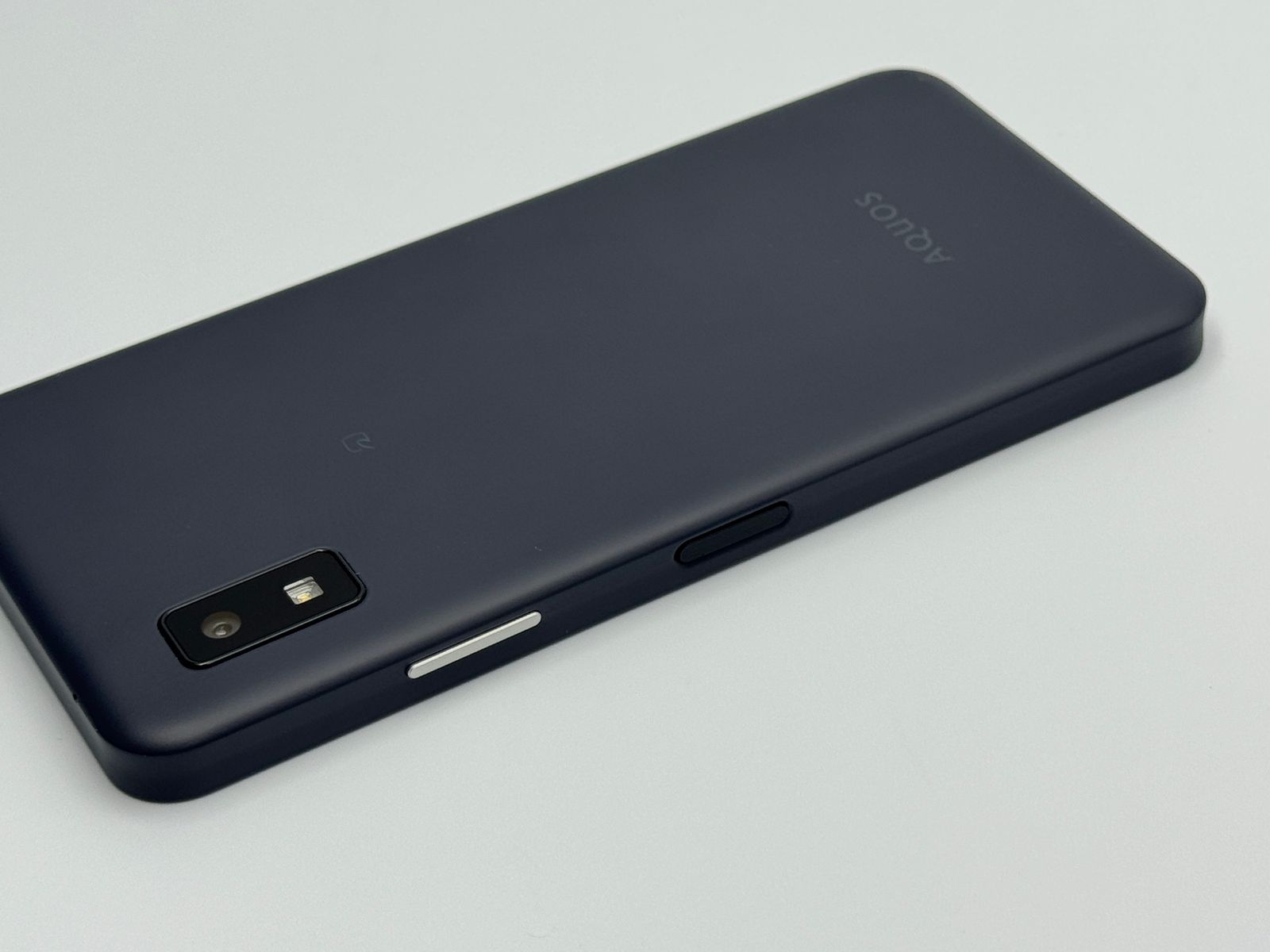 中古B】AQUOS wish3 A303SH ブラック SIMフリー 白ロム - メルカリ