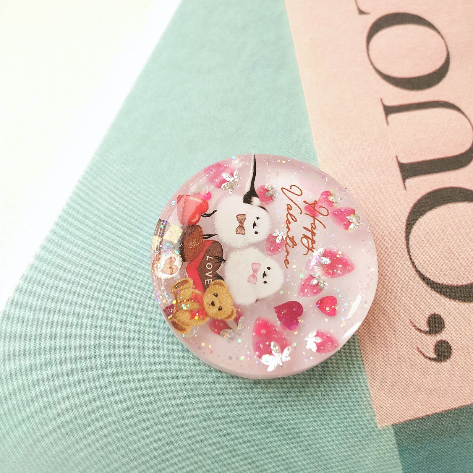 No.4261 シマエナガのバレンタイン レジンヘアゴム - メルカリ