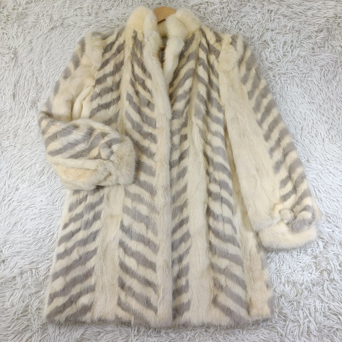 ホワイトミンク デザイン ファーコート ミンクコート リアルファー