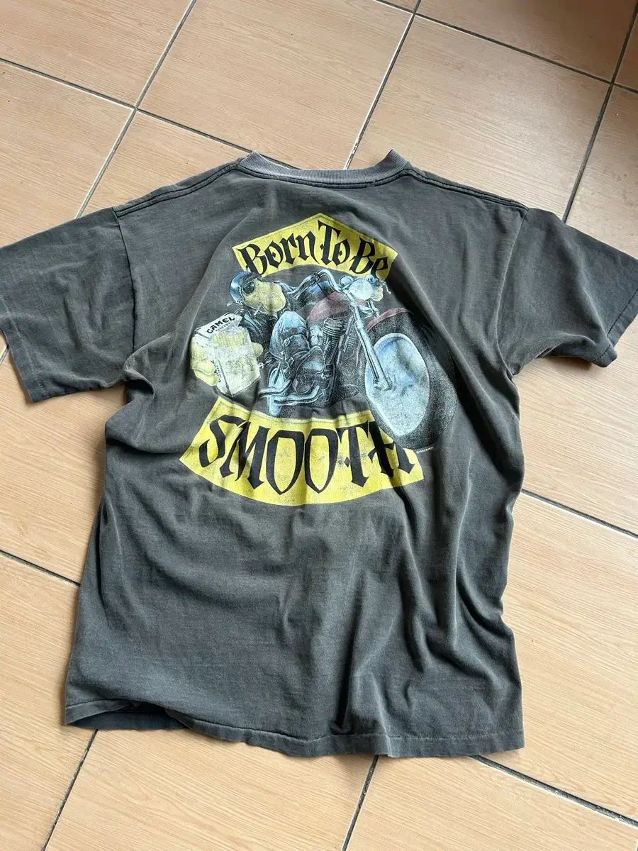 90s Camel キャメル ボーン トゥ ビースムース Tシャツ - メルカリ