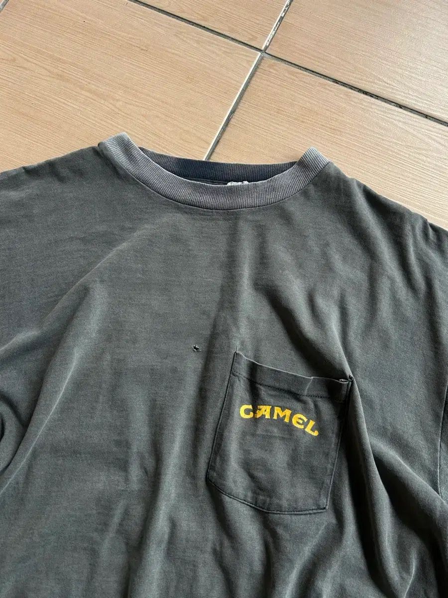 90s Camel キャメル ボーン トゥ ビースムース Tシャツ - メルカリ