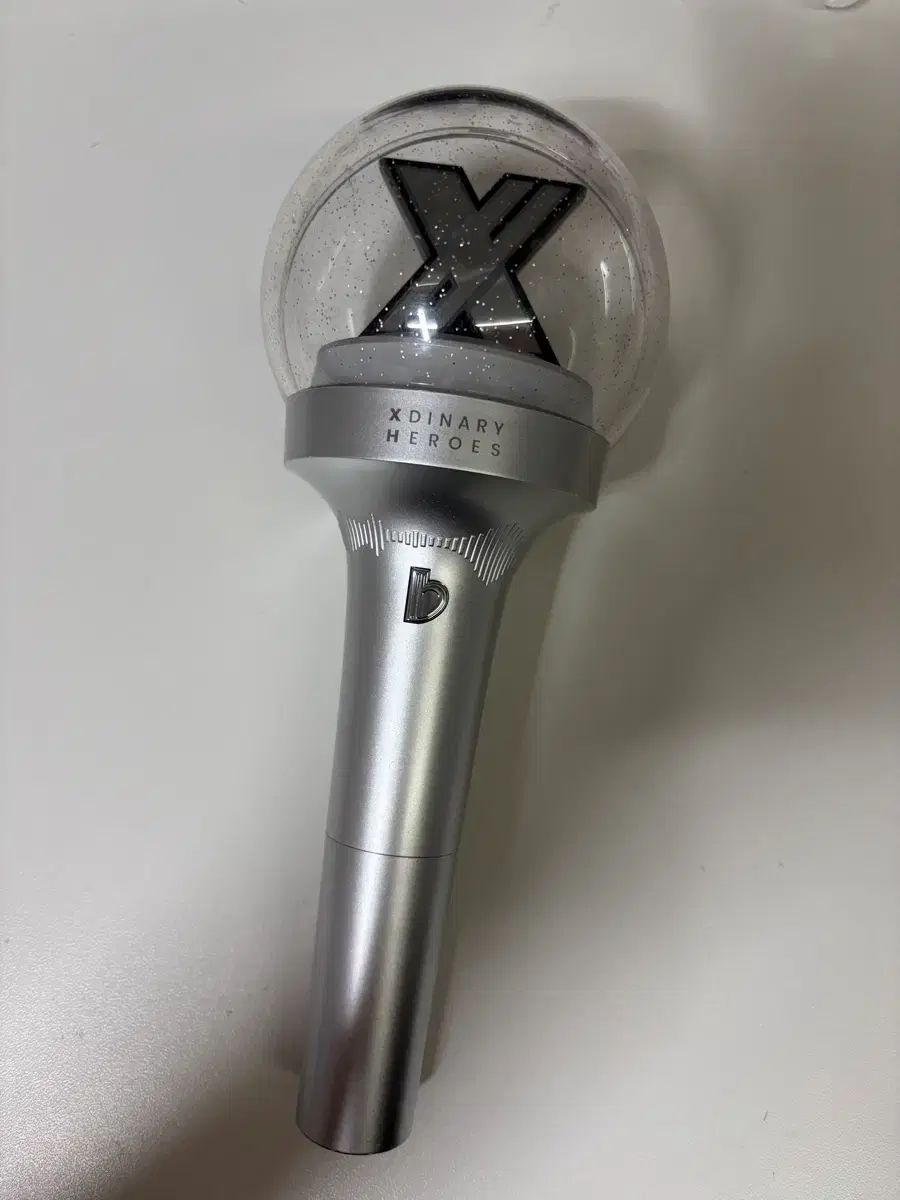 Xdinary Heroes(エクディズ) ペンライト - メルカリ