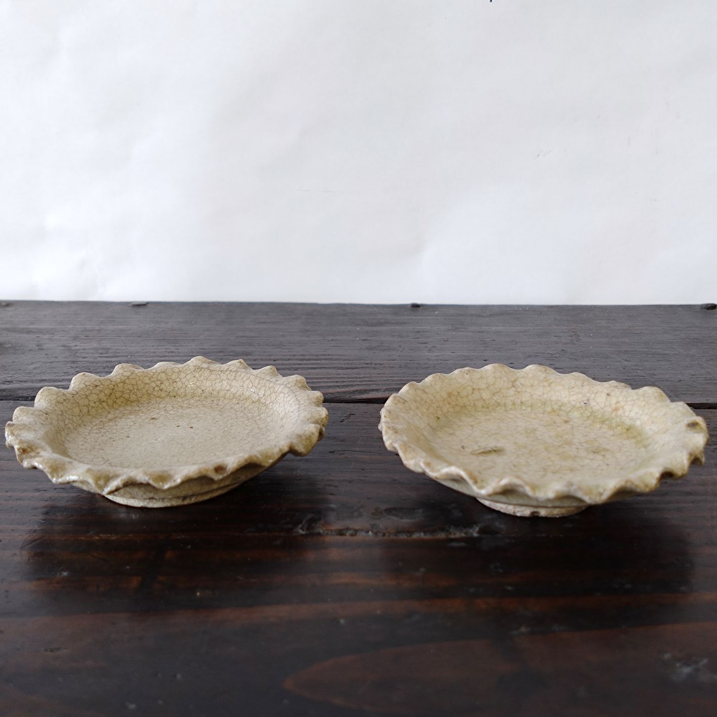 江戸中期 御深井焼（おふけやき）灰釉 輪花豆皿 2枚組 7cm 0204 - メルカリ