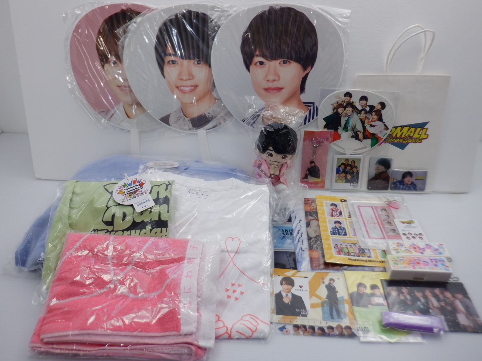 なにわ男子 グッズセット 未開封含む - メルカリ