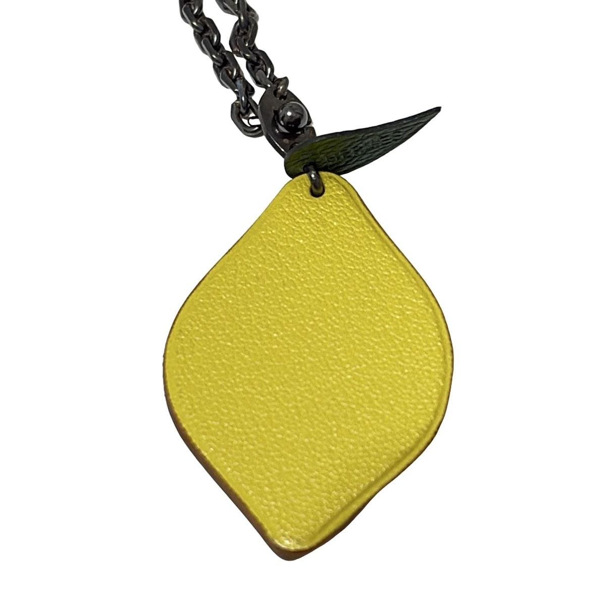 HERMES(エルメス) キーホルダー(チャーム)美品 フルーツキーホルダー