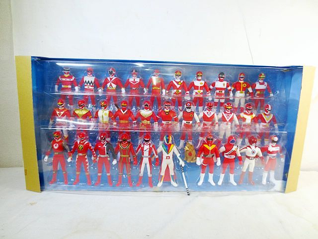 新品 バンダイ スーパー戦隊シリーズ 30戦隊レッドヒーロー大集合