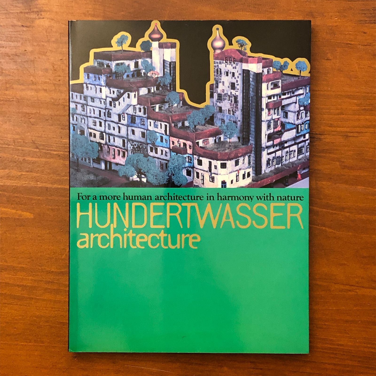フンデルトワッサー 楽園を求めて 絵画から建築へ 名古屋市美術館ほか