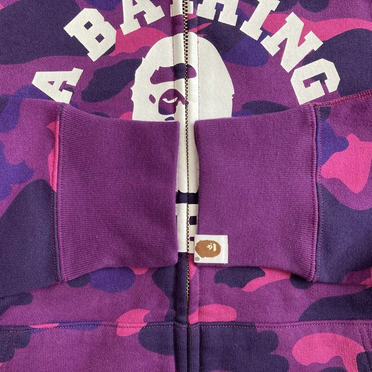 ☆新品☆ Purple Camo カレッジロゴ パーカー Lサイズ a bathing ape