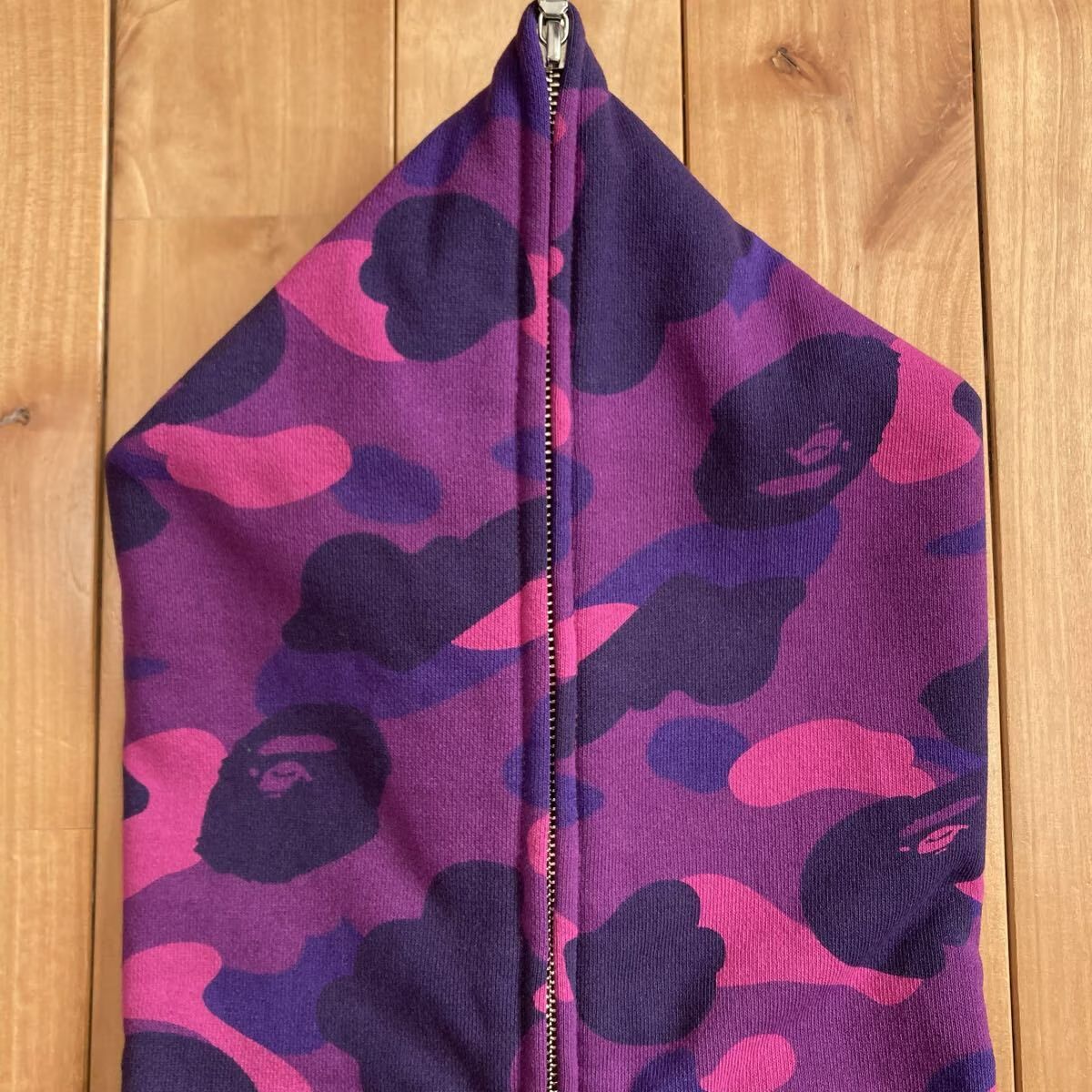 ☆新品☆ Purple Camo カレッジロゴ パーカー Lサイズ a bathing ape