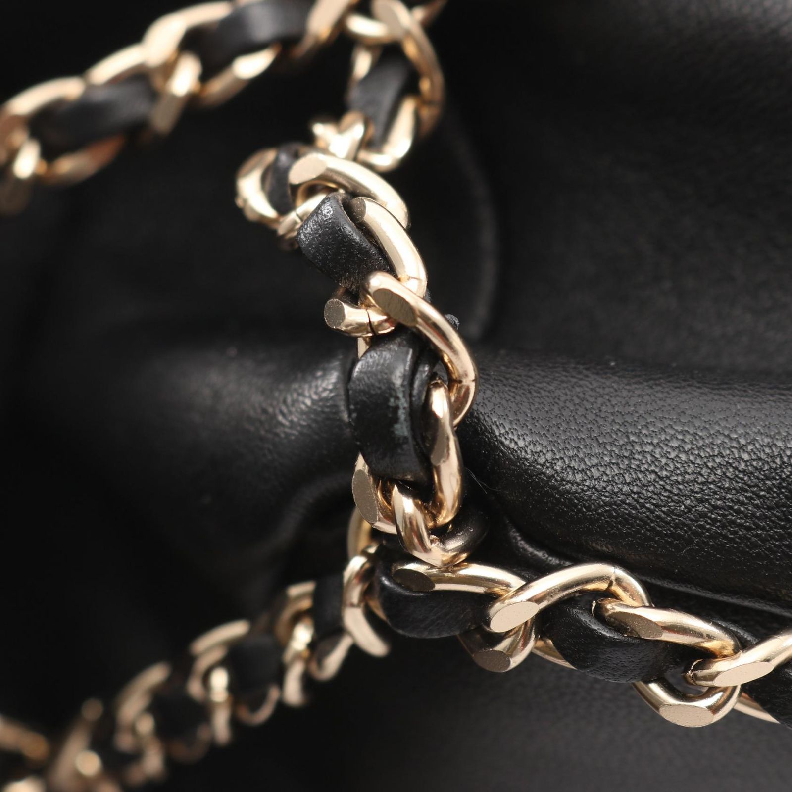 シャネル CHANEL ショルダーバッグ ココマーク AS2313 ブラック