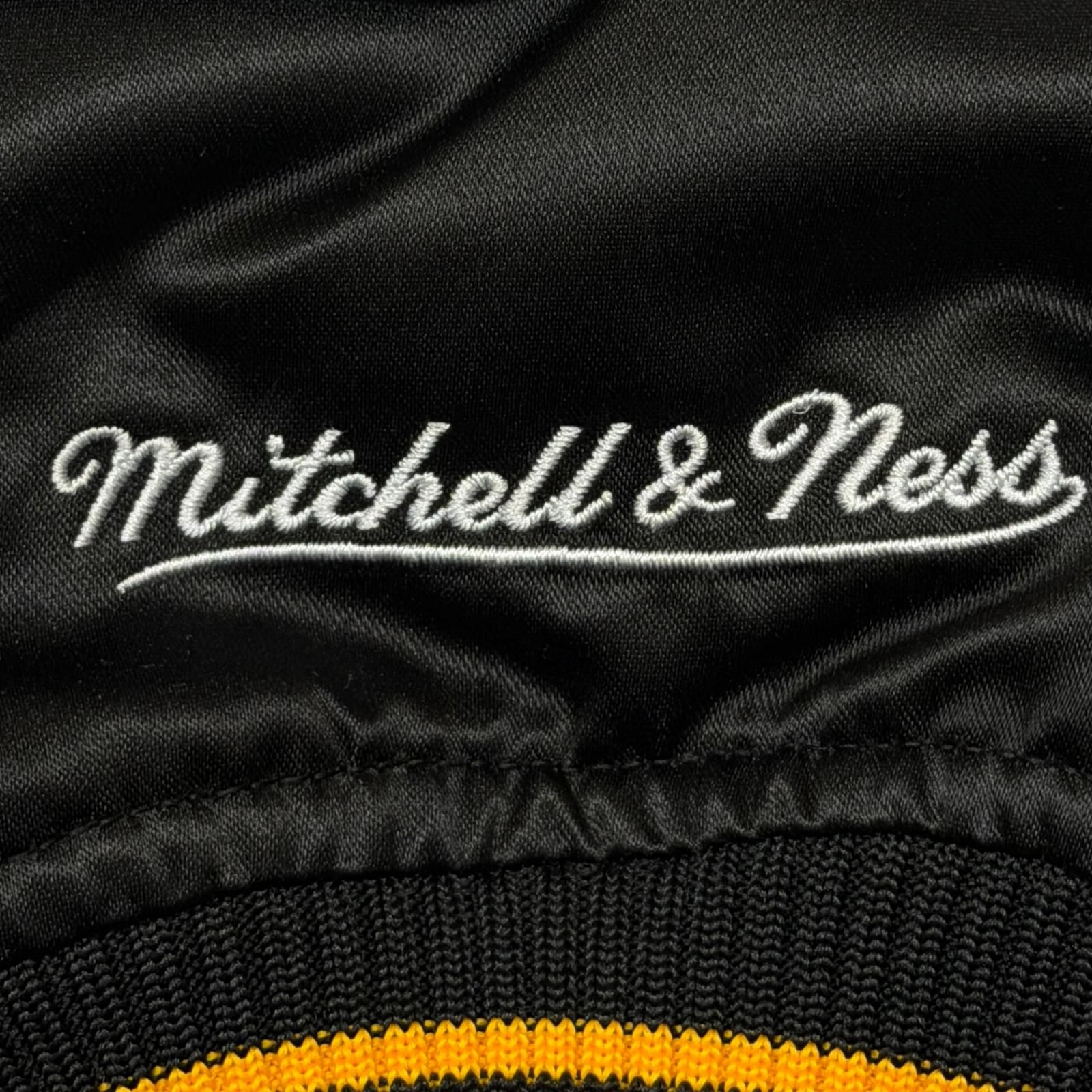 Supreme × Mitchell & Ness Lined Hooded Satin Varsity Jacket ボア 
