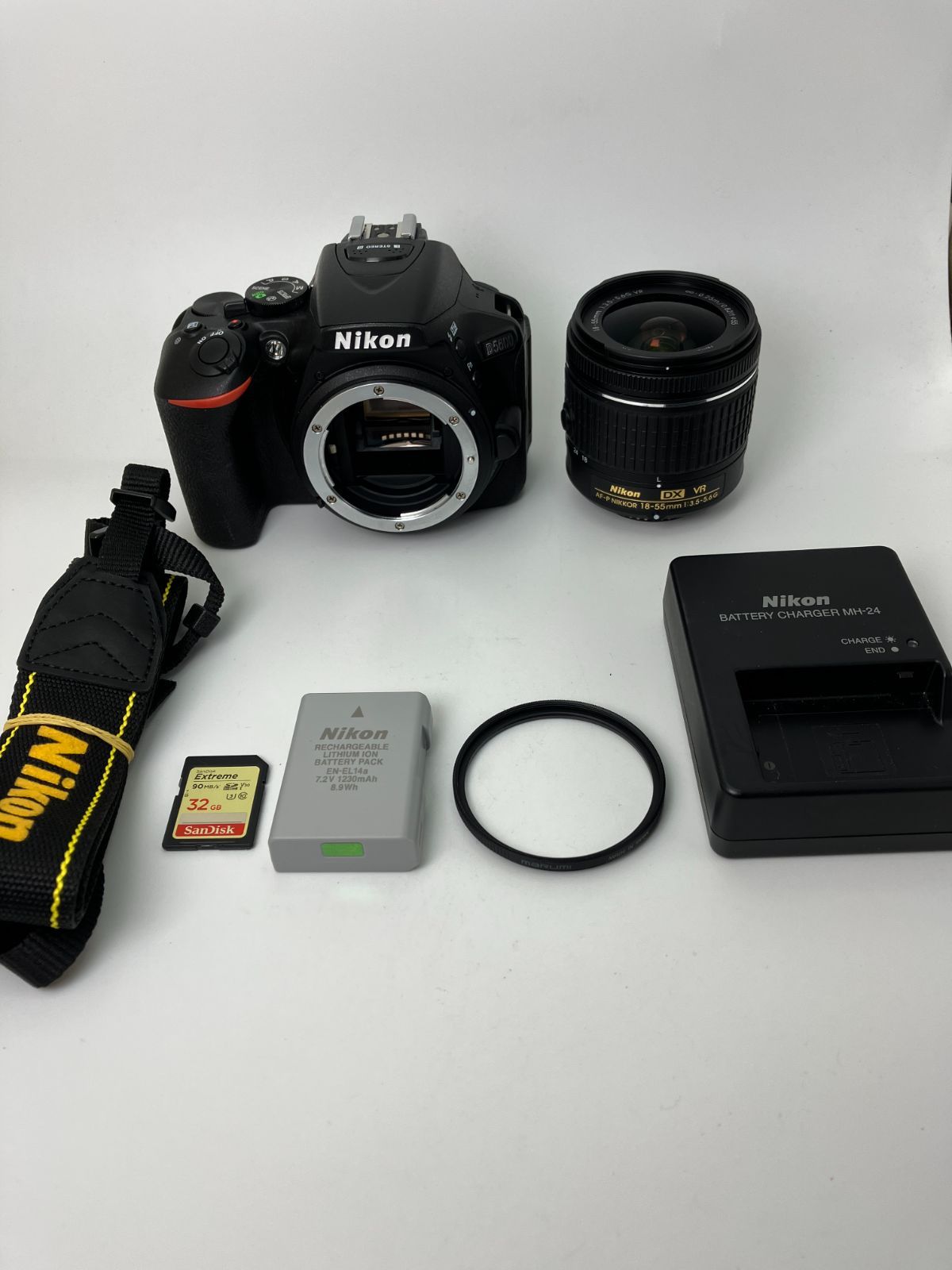 返品保証・動作確認済】Nikon D5600 + AF-P DX 18-55mm VR レンズ