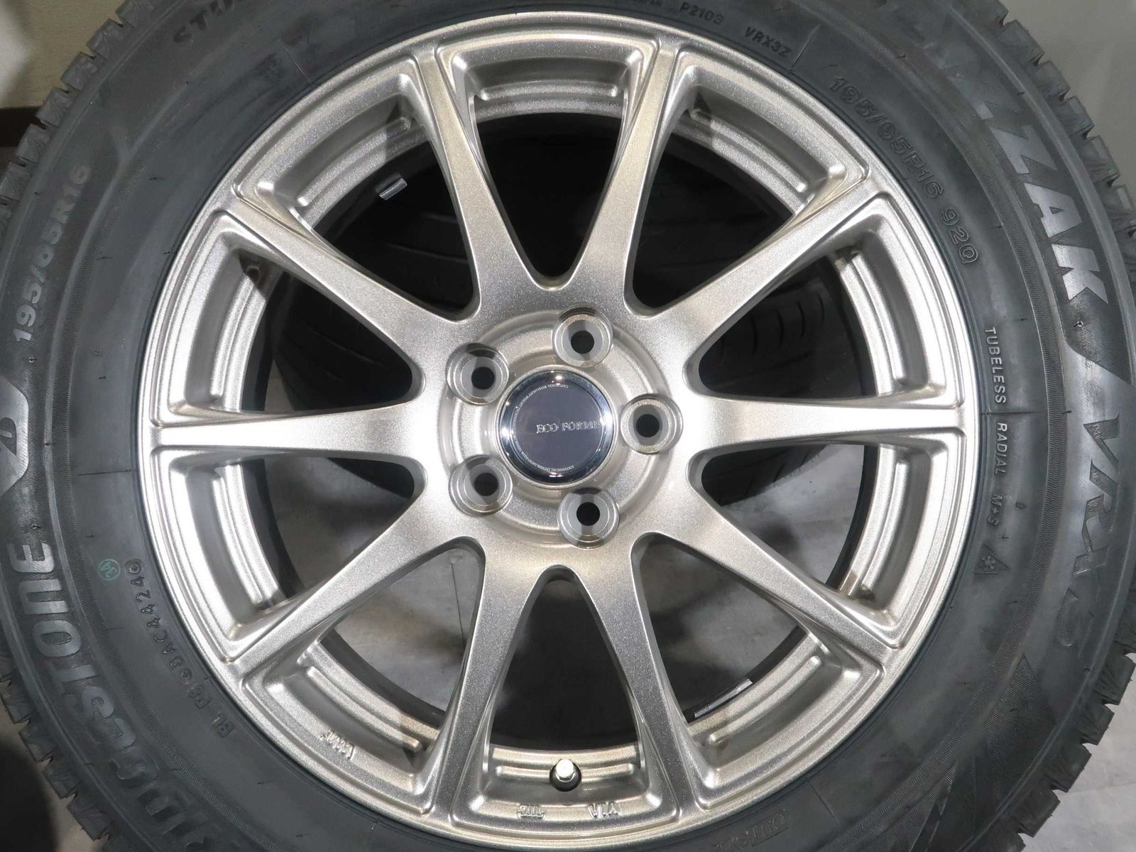 ライズ ロッキー ハイブリッド 等 4本 社外 16インチ 6J +45 5H 100