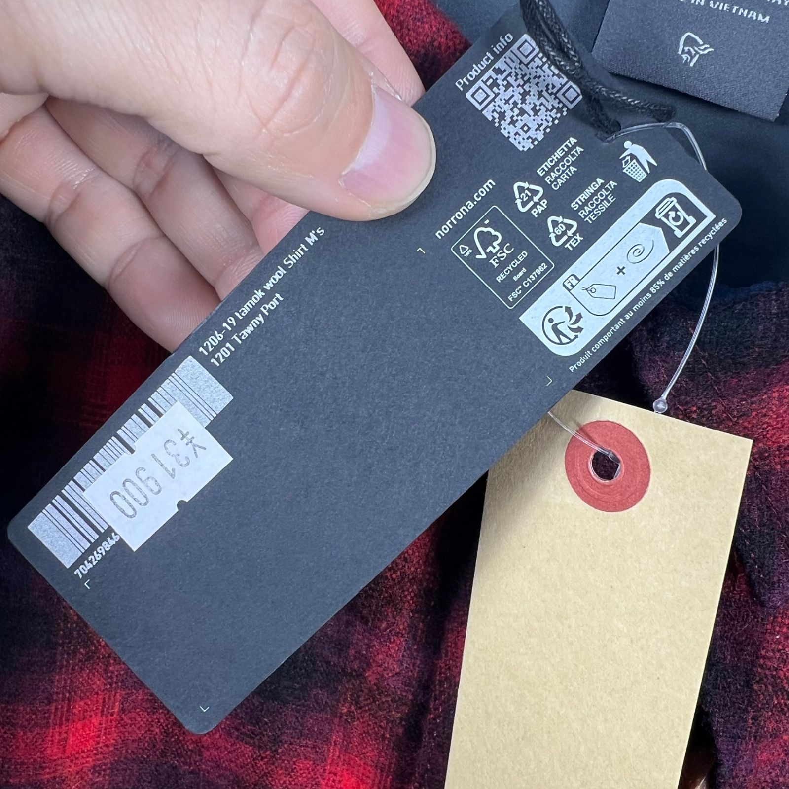 ワインレッド系 Norrona