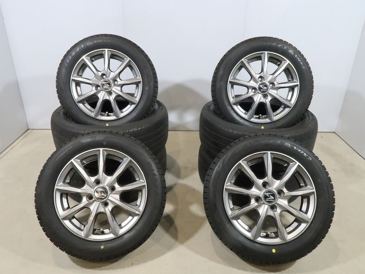 バリ溝】軽自動車に 4本 社外 14インチ スタッドレス ブリヂストン