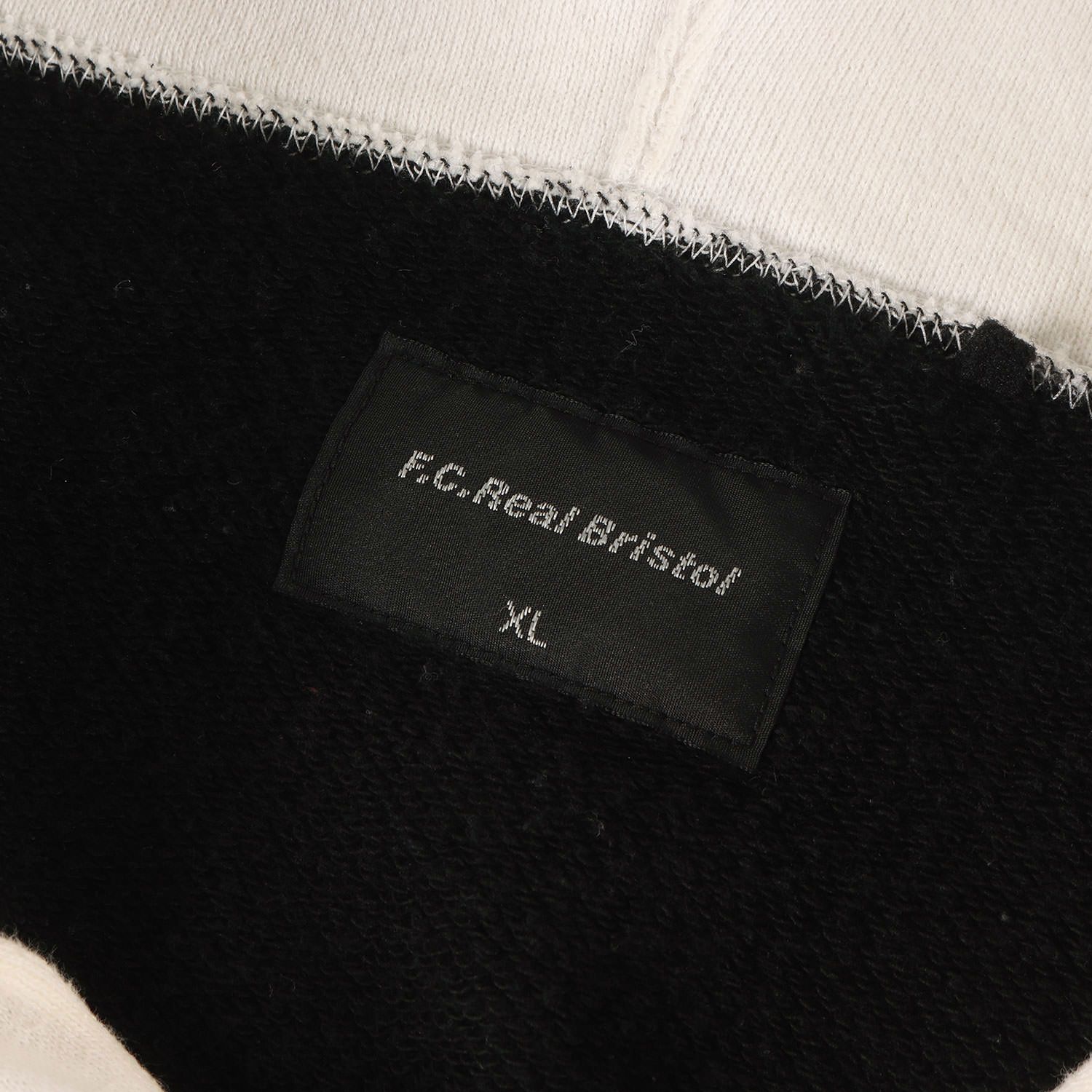 F.C.Real Bristol エフシーレアルブリストル パーカー ブラック 黒 サイズ:XL | ロゴ スウェット パーカー (COLOR BLOCK PULL OVER) | トップス フーディー【メンズ】【中古】 Bristol (エフシーレアルブリストル) 23AW ナンバリングロゴ