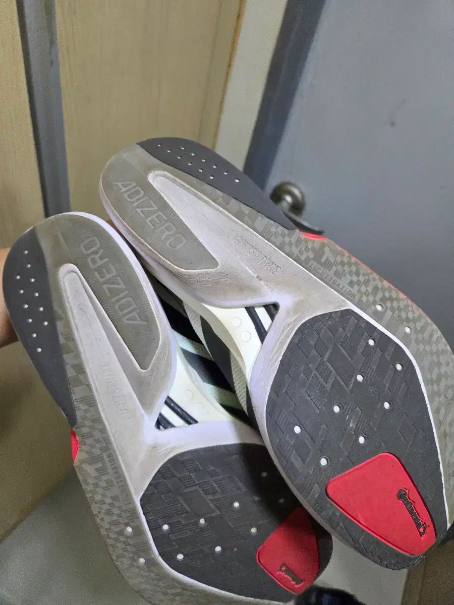  アディダス アディゼロ ボストン 13 登山靴 トレッキングシューズ アウトドアシューズ