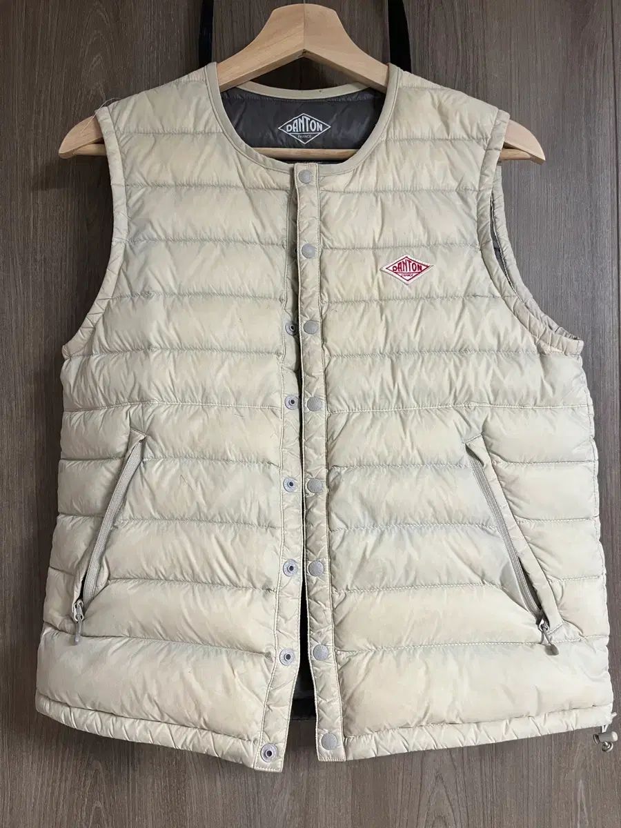 DANTON ダントン ダウン ベスト アイボリー - メルカリ